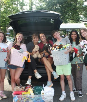 Tallahassee teens lead the way in strengthening local bonds through volunteerism